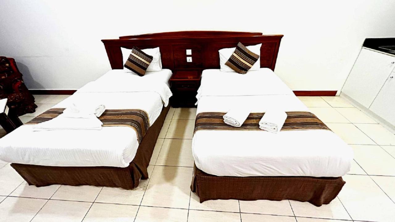 Moon Valley Hotel Apartment - Bur Dubai, Burjuman Exteriör bild