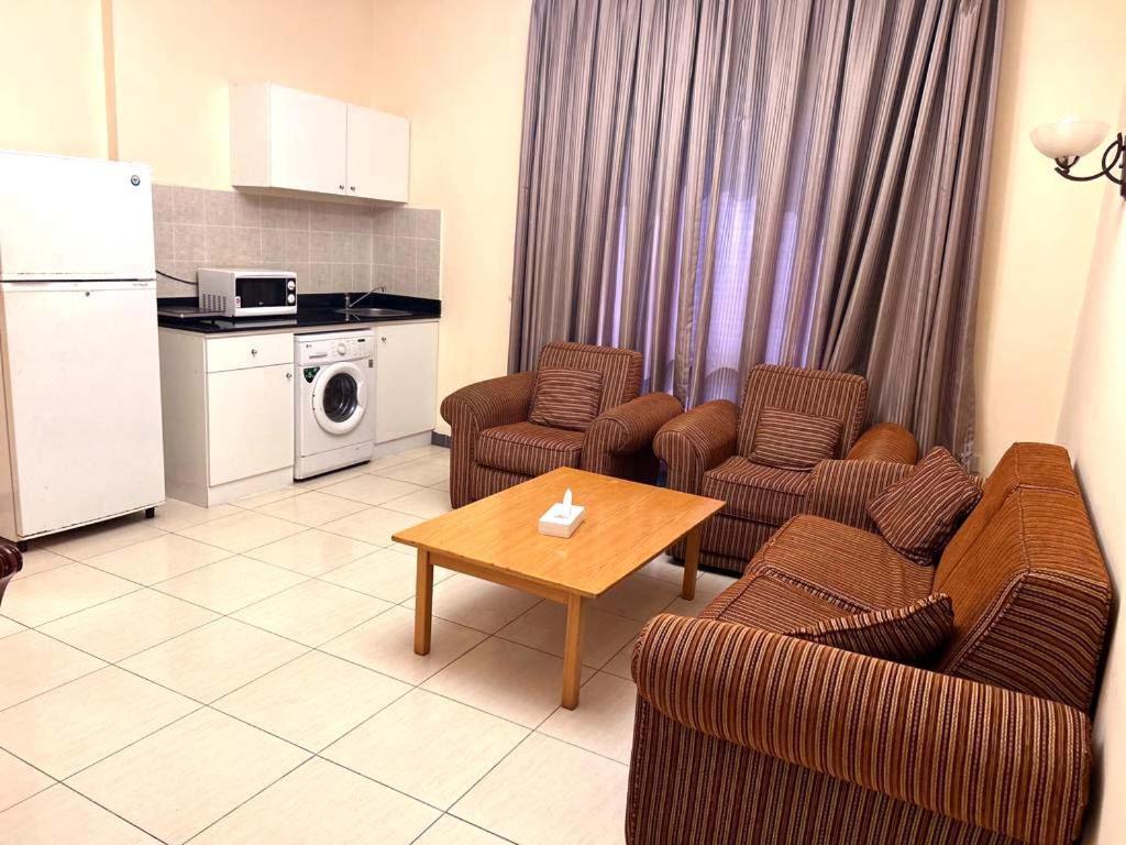 Moon Valley Hotel Apartment - Bur Dubai, Burjuman Exteriör bild