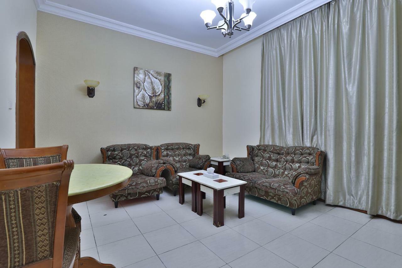 Moon Valley Hotel Apartment - Bur Dubai, Burjuman Exteriör bild